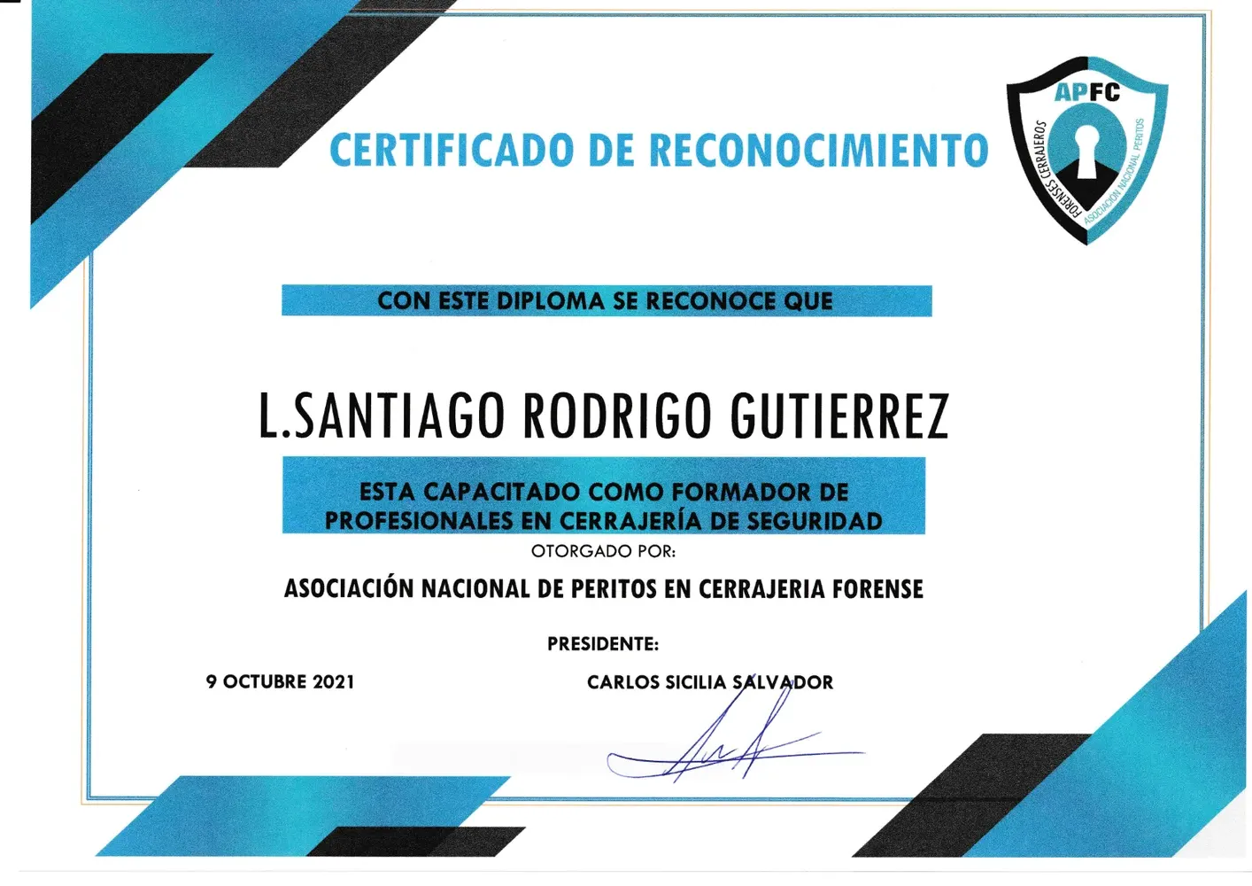 Título: Formador de Profesionales en Cerrajería de Seguridad — APFC – Asoc. Nacional de Peritos en Cerrajería Forense